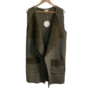 NWT Umgee Olive Green Faux Fur Open Vest Green Knit Pockets No Belt Size Large